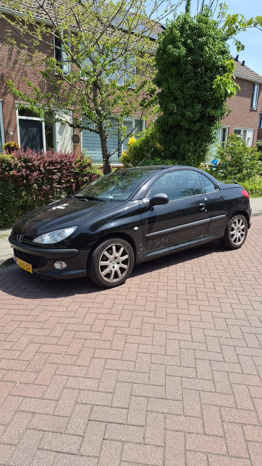 Peugeot 206 2.0 16V CC 2001 Zwart, Ophalen