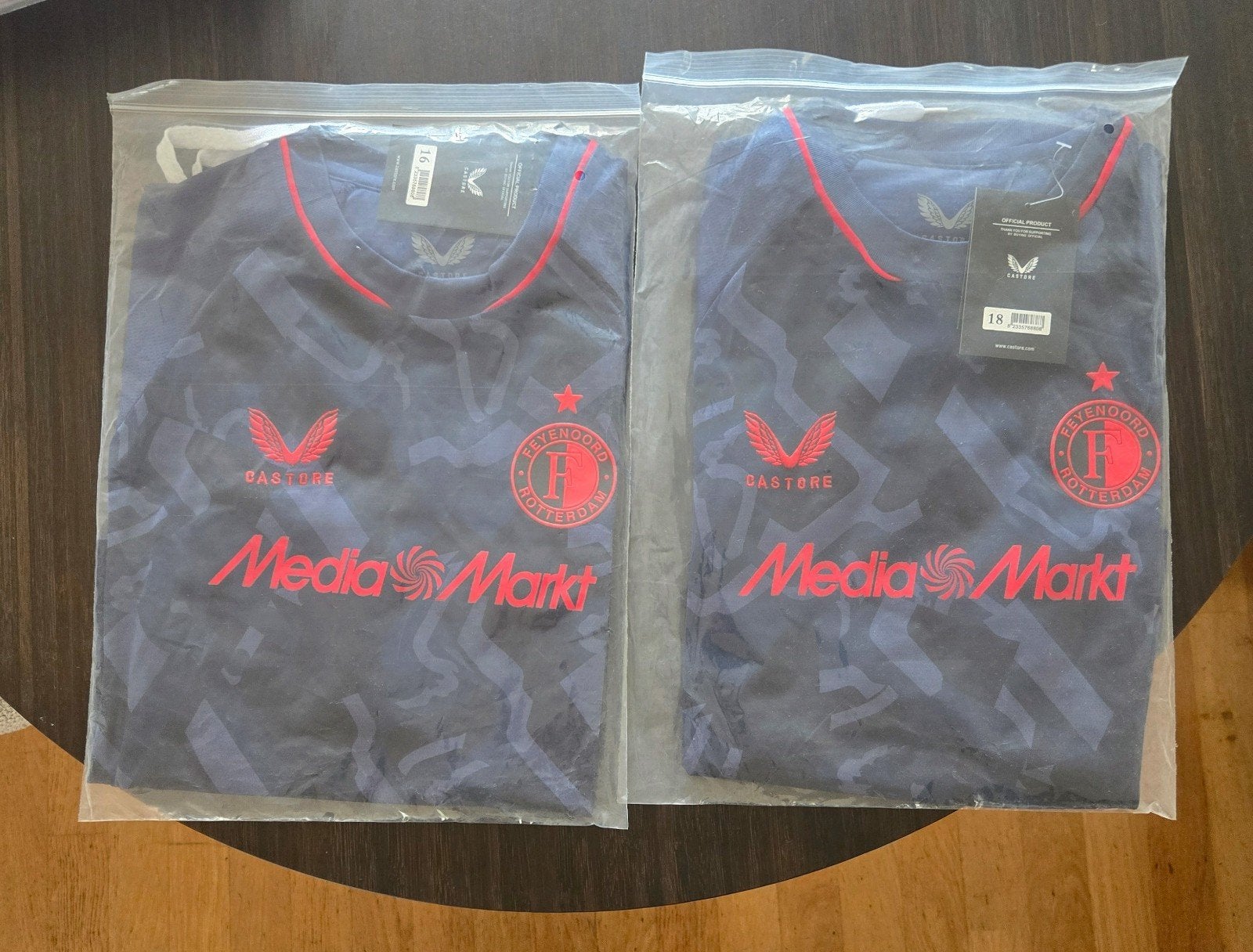 Feyenoord Kindermaat Tenue - Maat 16 en 18, Ophalen of Verzenden, Nieuw, Castore, Jongen of Meisje
