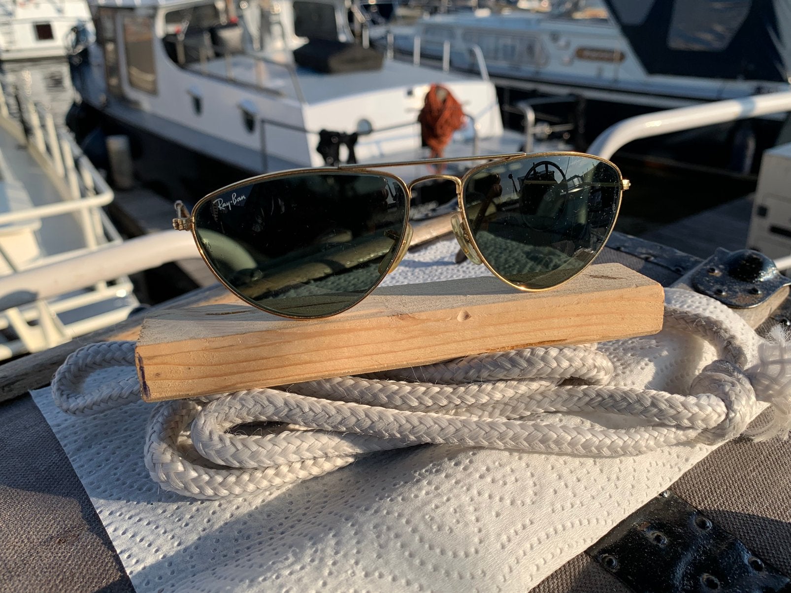 Rayban.b&l 24 k verguld g15 groen echt glas usa, Sieraden, Tassen en Uiterlijk, Zonnebrillen en Brillen | Heren, Gebruikt, Zonnebril