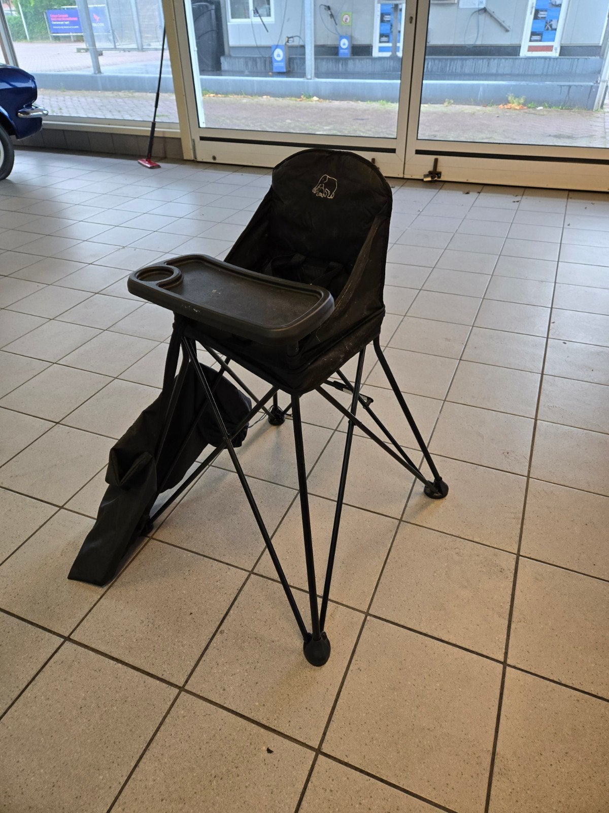 Draagbare kinderstoel met eetblad en gordel, Ophalen of Verzenden, Gebruikt, Inklapstoel, Gordel(s)