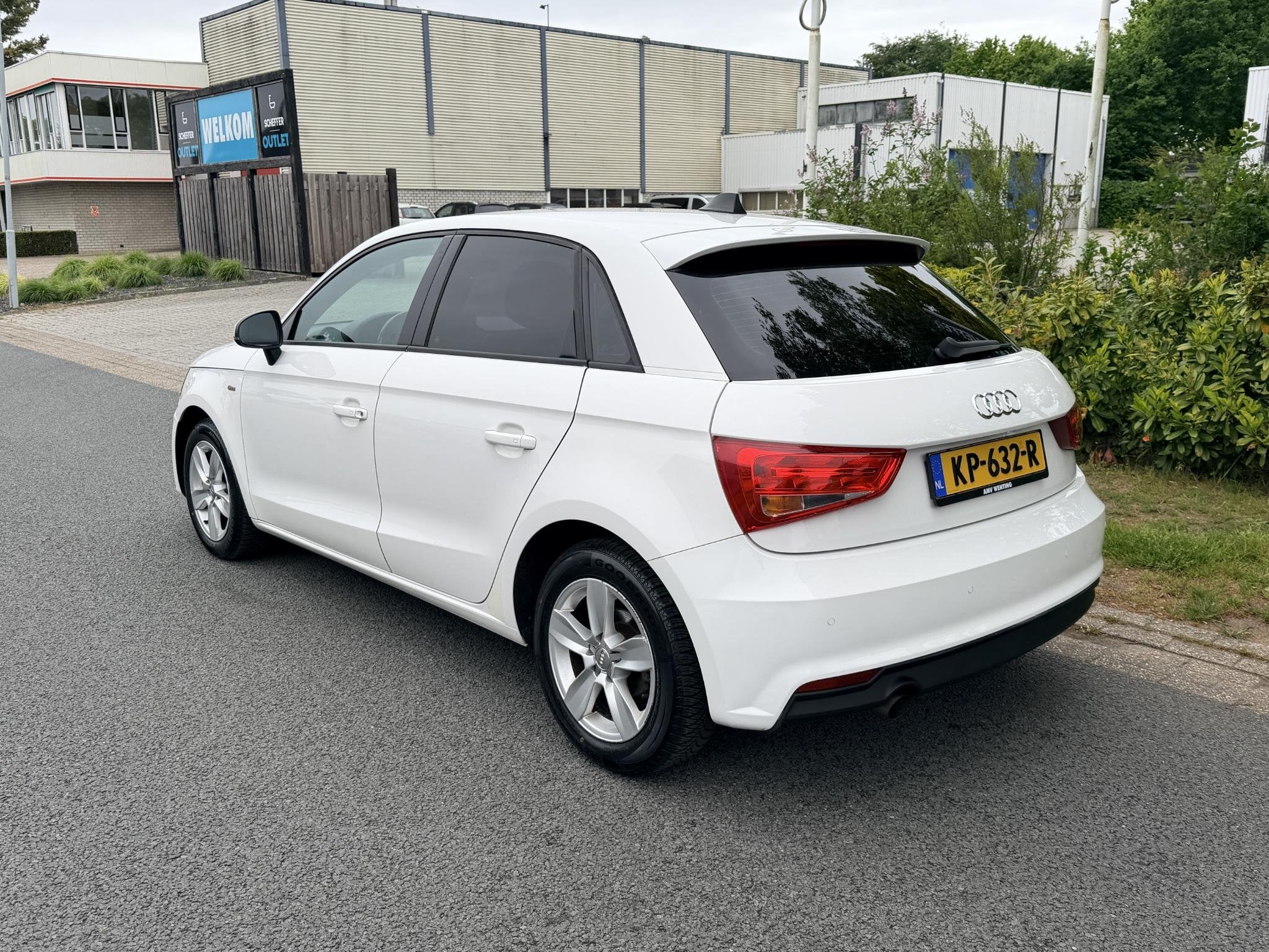 Audi A1 Sportback 1.0 TFSI 95PK S-Line•Airco•Cruise, Auto's, Audi, Voorwielaandrijving, Stof, 95 pk, Wit