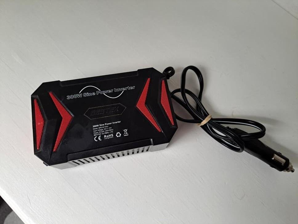 300W Sinus Omvormer 12V naar 220V | Merk Bestek | MRZ3013HU, Ophalen of Verzenden, Gebruikt