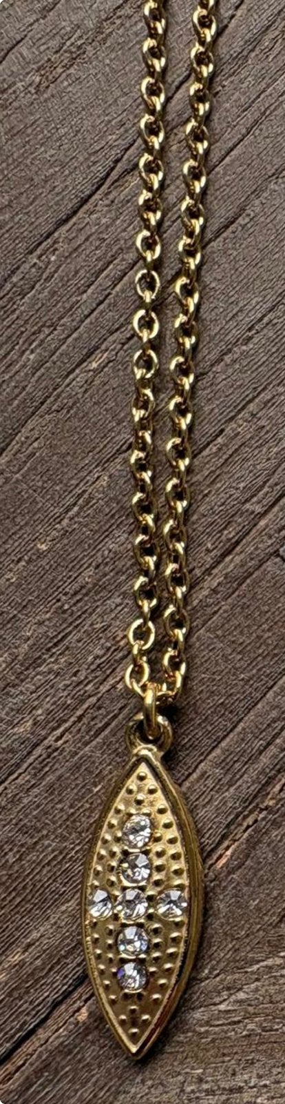Goudkleurige ketting met hanger Silis, Sieraden, Tassen en Uiterlijk, Ophalen of Verzenden, Nieuw, Zilver