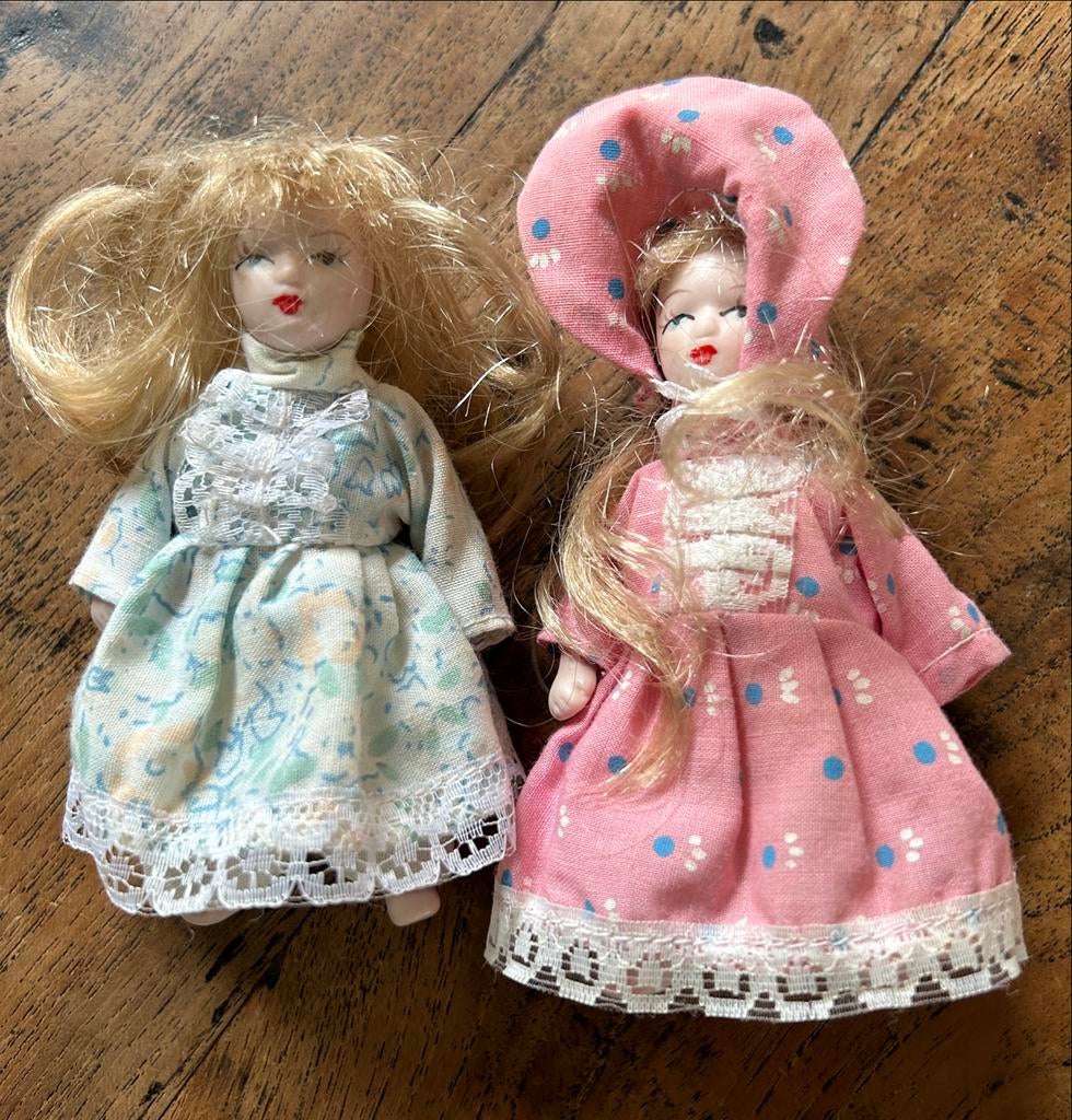 Porseleinen Popjes Jaren '50-'70 - poppenhuis, Verzamelen, Poppen, Ophalen of Verzenden, Zo goed als nieuw, Accessoires