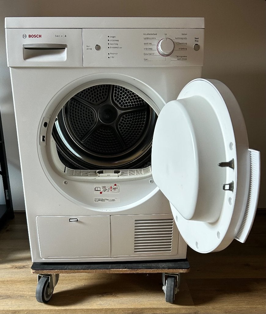 Bosch condensdroger, Ophalen, 6 tot 8 kg, Gebruikt, Minder dan 85 cm