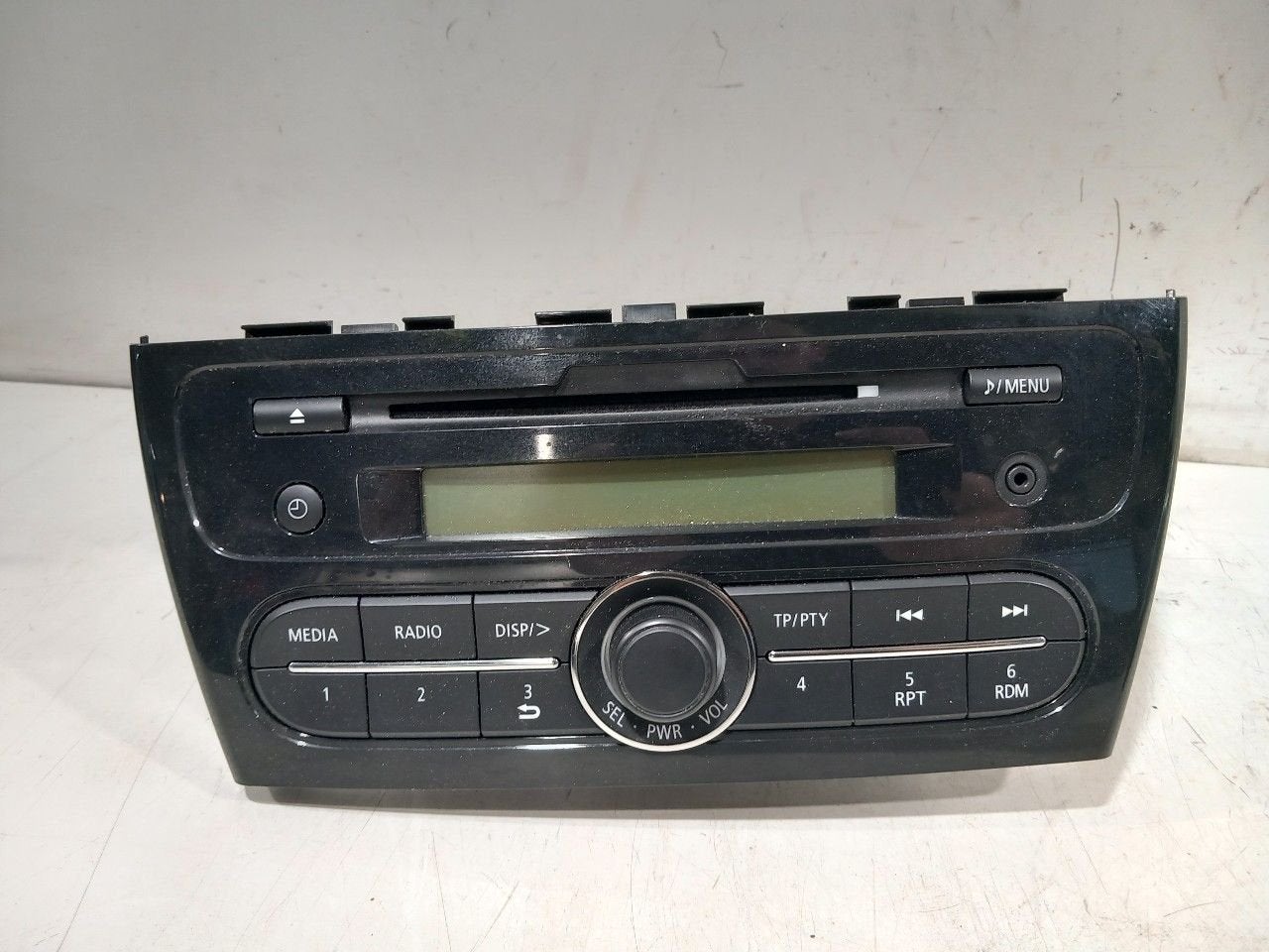 Radio Mitsubishi Space Star, Ophalen of Verzenden, Van der Ven Autorecycling B.V., Onderdelen@venauto.nl, Ettenseweg 76, 4706 PB Roosendaal, The Netherlands