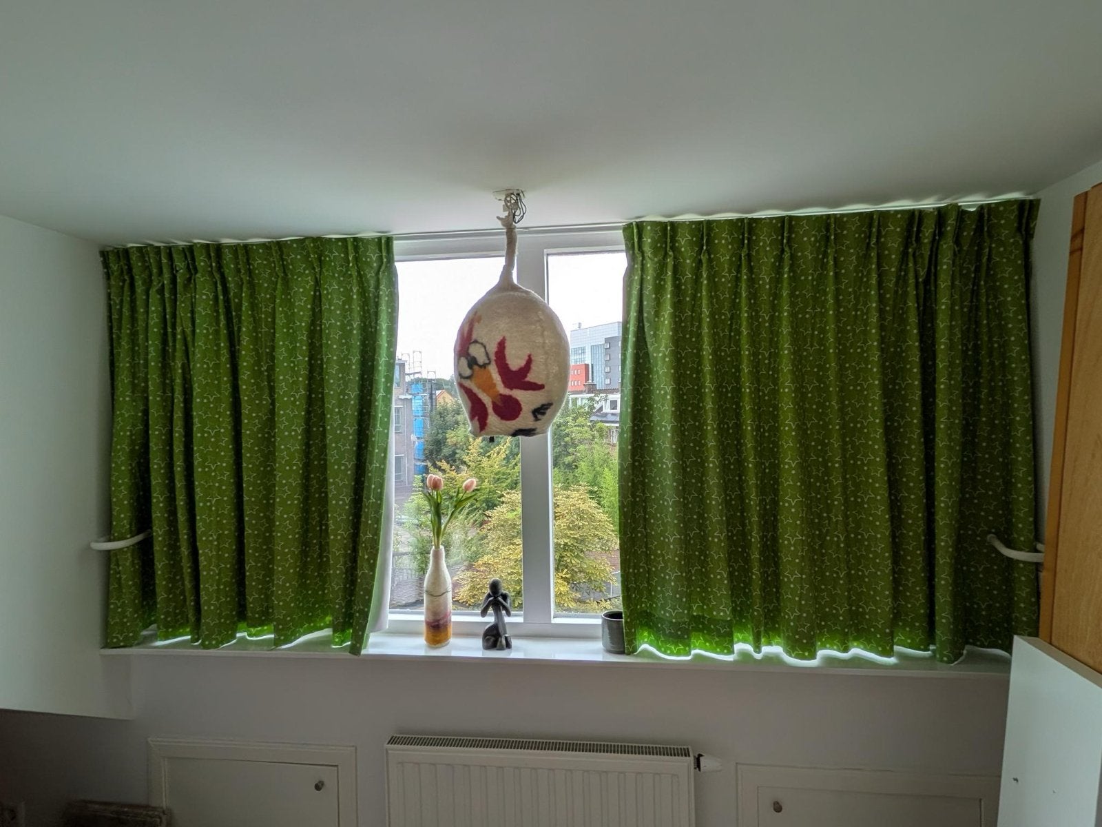 Verduisterende kindergordijnen 270 x 125 cm, Huis en Inrichting, 270 cm, Gebruikt, Plooiafwerking, Ophalen of Verzenden