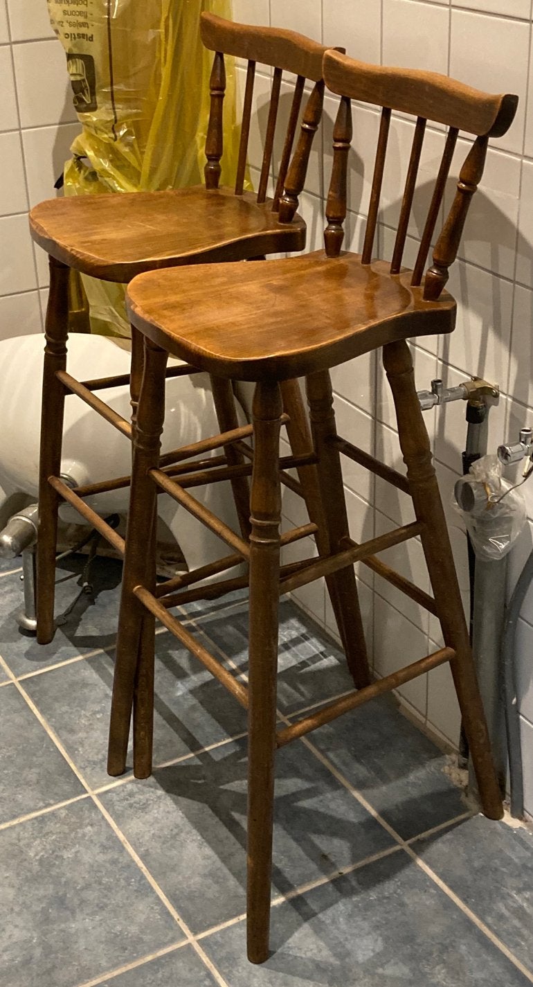 Set van 2 vintage Windsor houten barkrukken, Ophalen of Verzenden, Zo goed als nieuw, 90 cm of meer, Hout