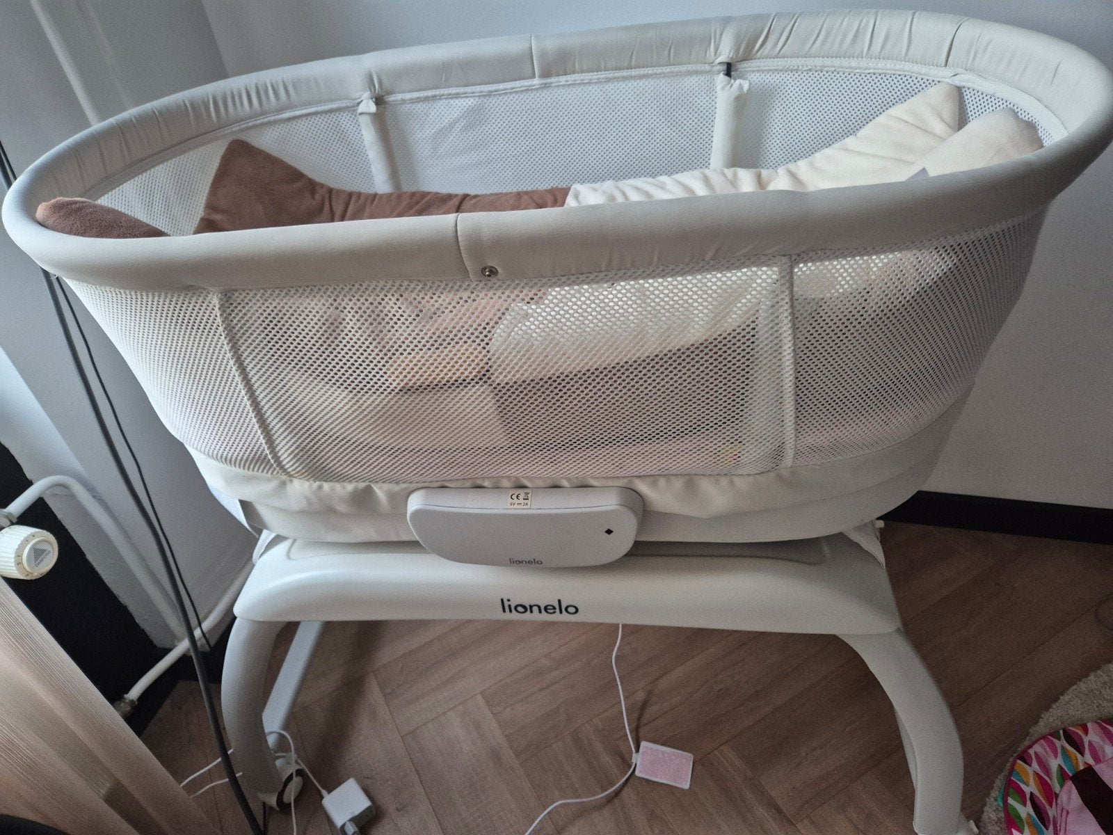 LIONELO Coral 3-in-1 Babybed, Wieg & Schommelstoel, Kinderen en Baby's, Ophalen of Verzenden, Zo goed als nieuw, Wieg