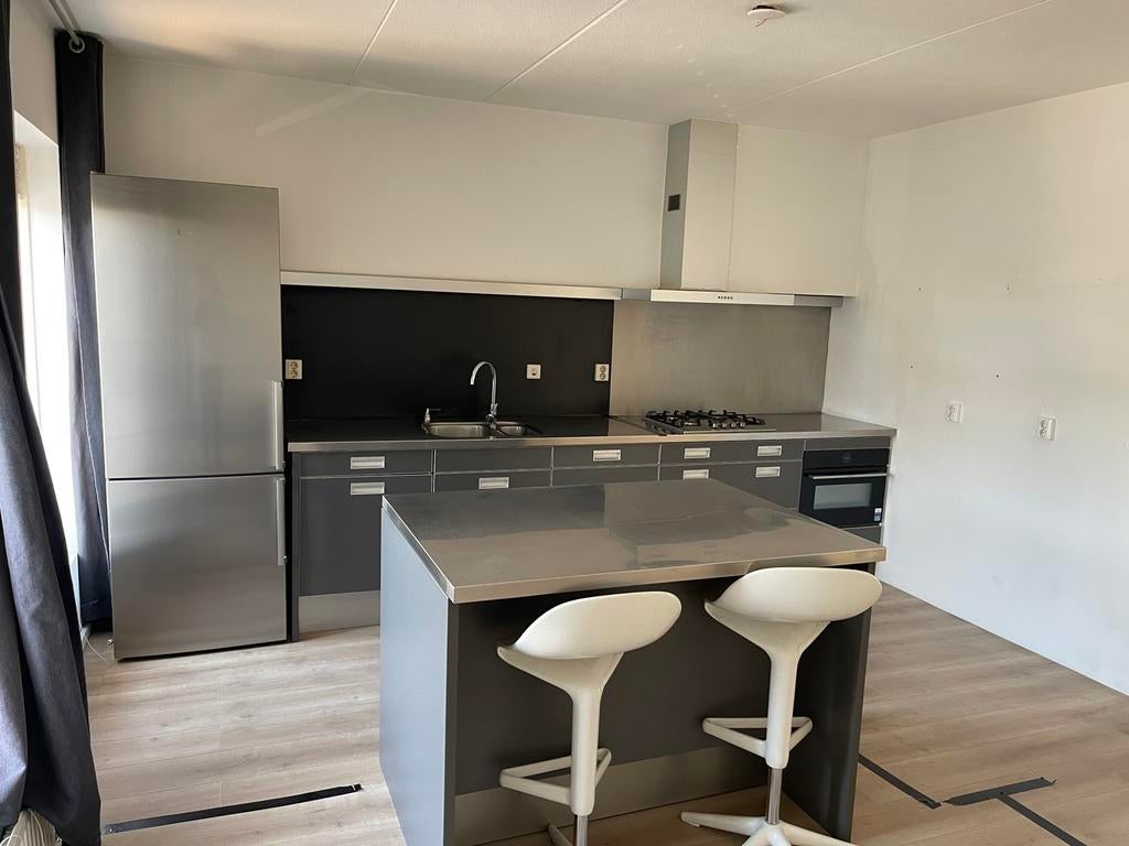 Grijze SieMatic keuken inclusief apparatuur, Huis en Inrichting, Ophalen, Gebruikt, Enkelwandige keuken, Hoogglans of Gelakt