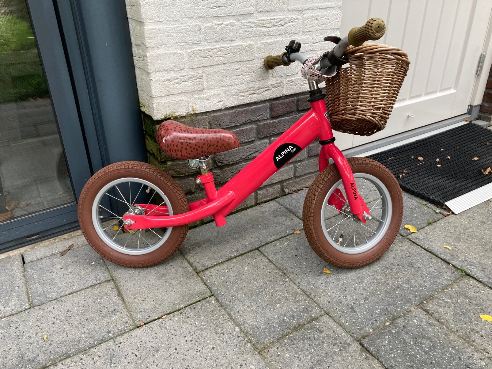 12 inch loopfietsje Alpina, Ophalen, Gebruikt, Minder dan 16 inch