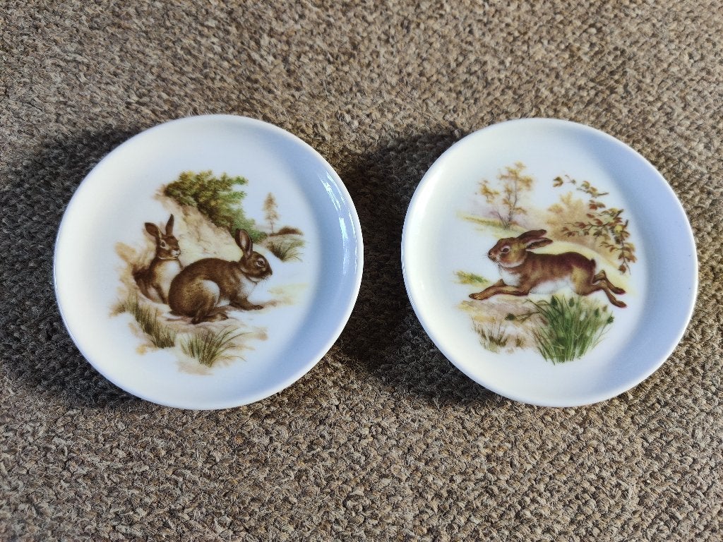 2x vintage Eschenbach Bavaria porseleinen schoteltje  haas, Antiek en Kunst, Verzenden