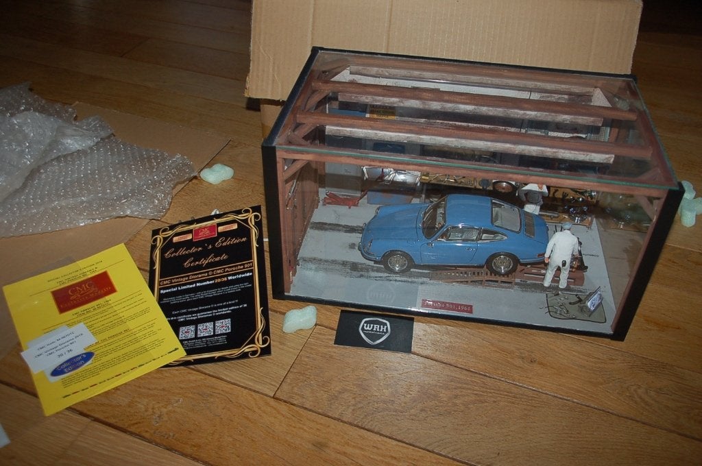 PORSCHE 901 DIORAMA Techno Classica CMC M-067DTC LTD 36 WRH, Verzenden, Zo goed als nieuw, Auto, Overige merken