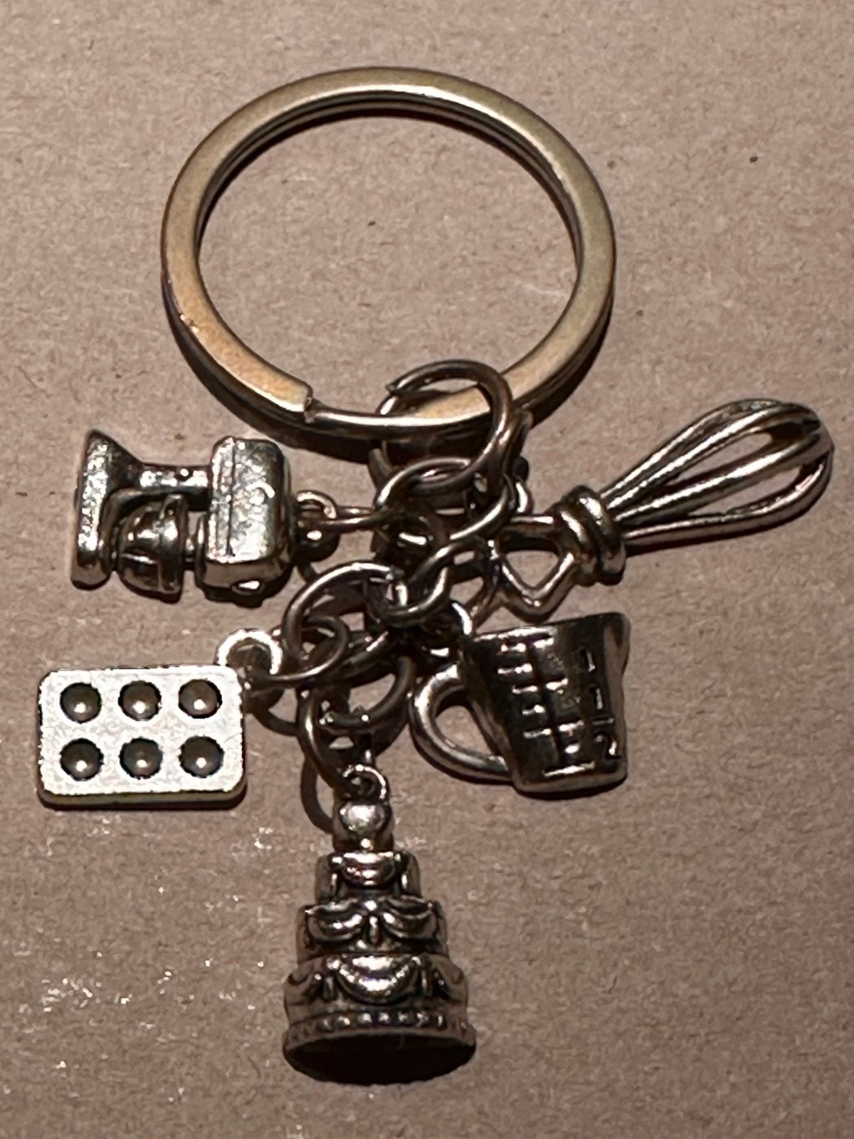 Sleutelhanger. Bakvormen en bakgereedschap heel Holland bakt, Overige typen, Ophalen of Verzenden, Nieuw