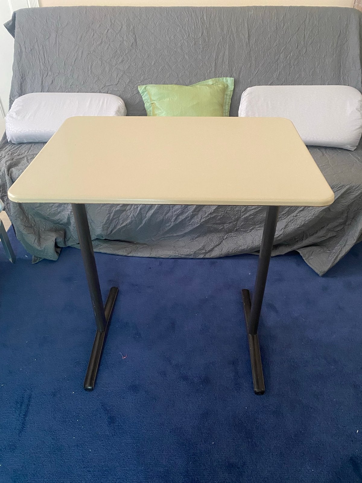 Handige bijzettafel / laptoptafel - Gebruikt 70x50cm, Huis en Inrichting, Tafels | Bijzettafels, Ophalen, Gebruikt, Metaal of Aluminium