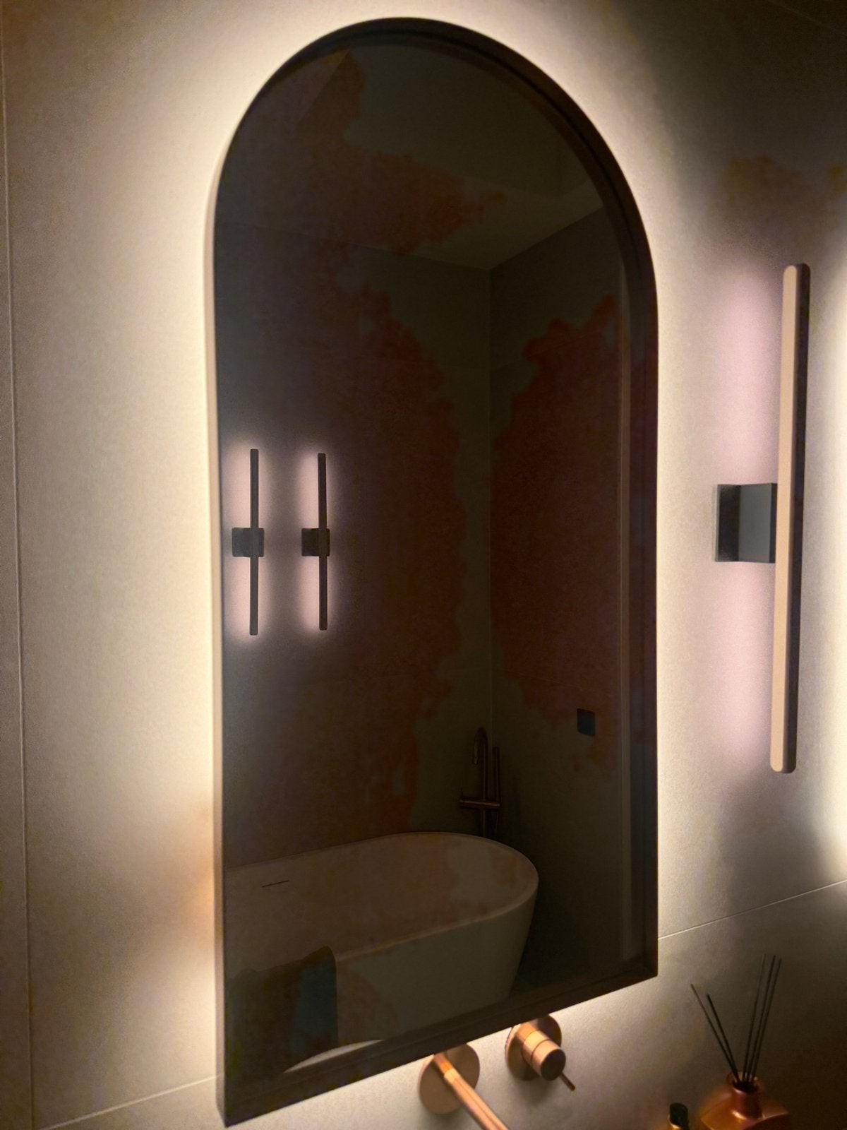 2 Nieuwe Badkamer Spiegels met Indirecte LED Verlichting (Br, Ophalen, 100 tot 150 cm, Nieuw, Rechthoekig