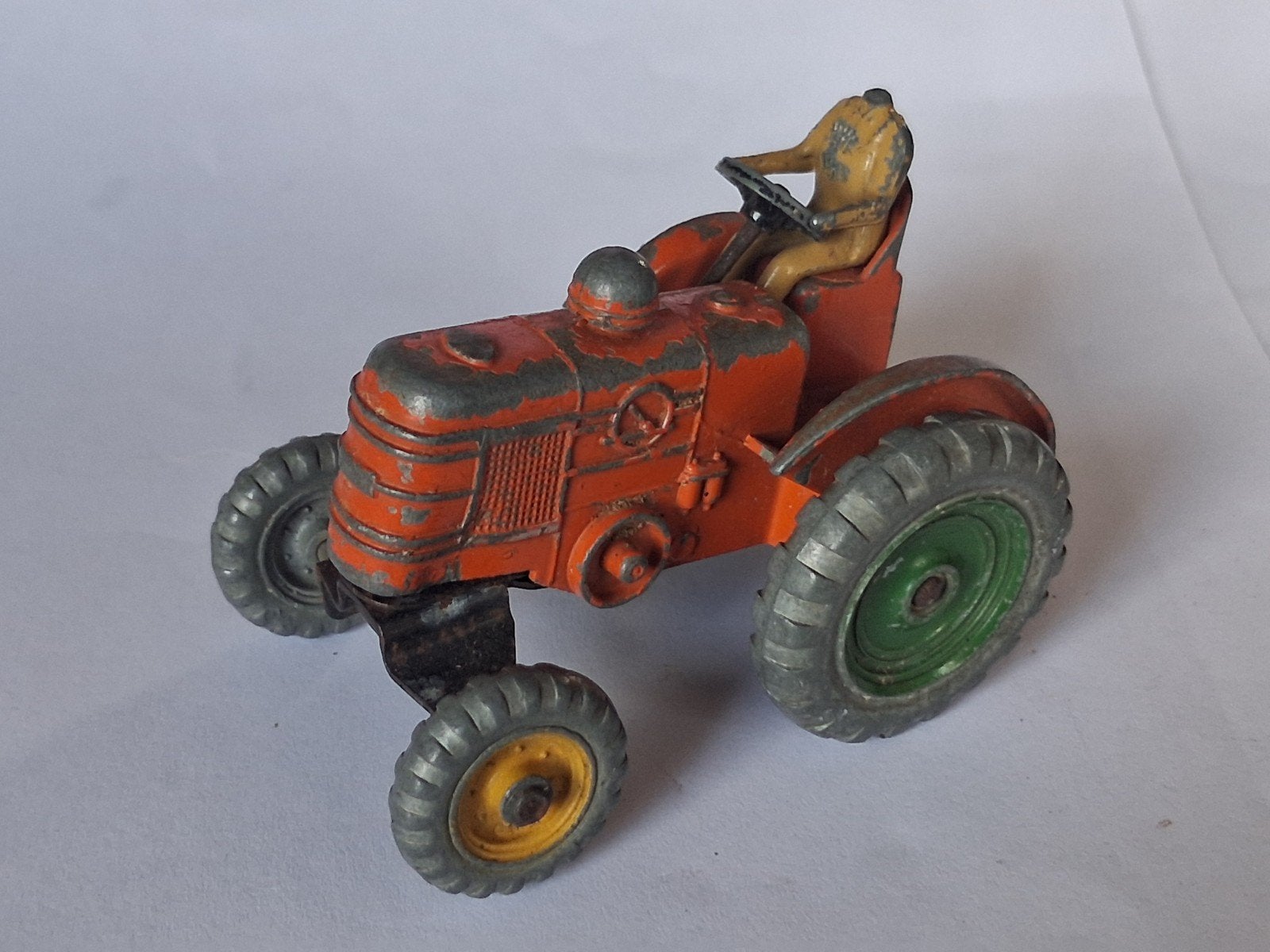 Dinky Toys 301 Field Marshall Tractor - Vintage Speelgoed, Ophalen of Verzenden, Gebruikt