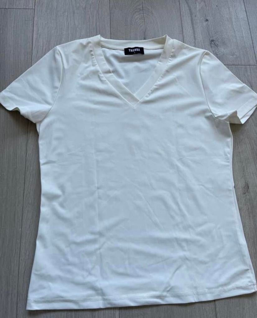 Nieuw off-white shirt van Trendz, maat M, travel stof, Kleding | Dames, Maat 38/40 (M), Wit, Nieuw, Ophalen of Verzenden