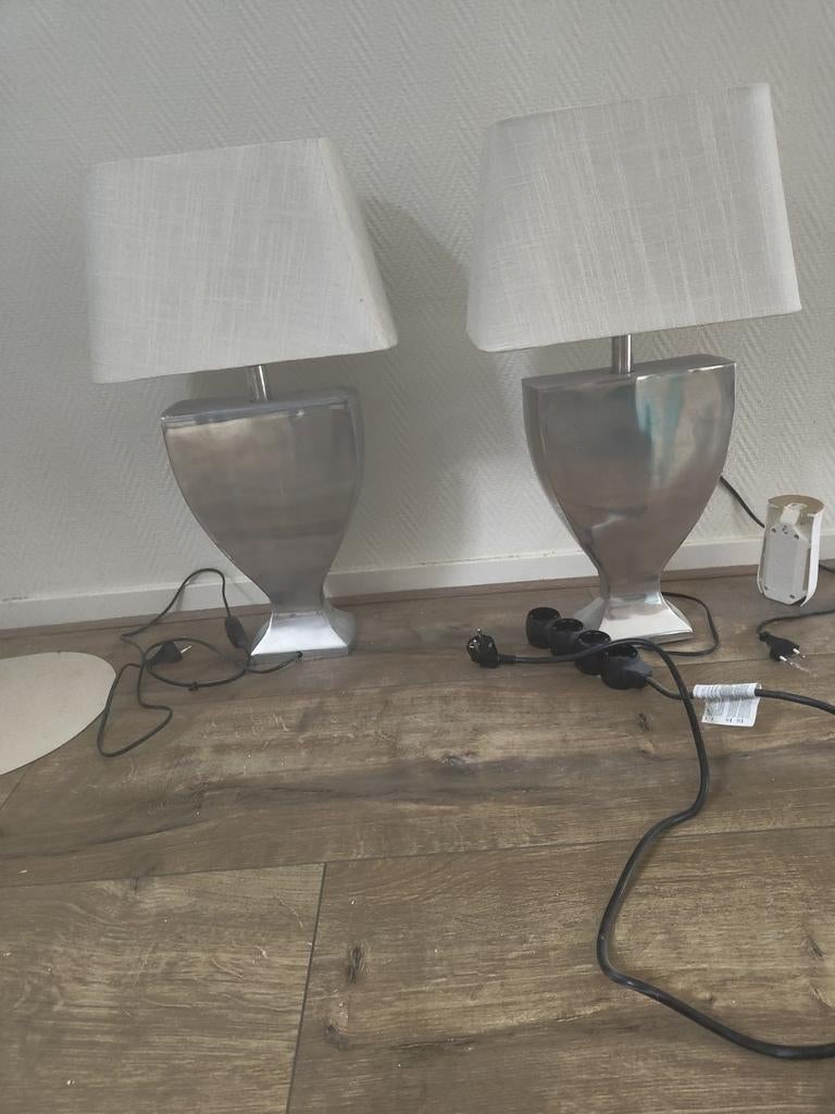 Lampen, Ophalen, Zo goed als nieuw