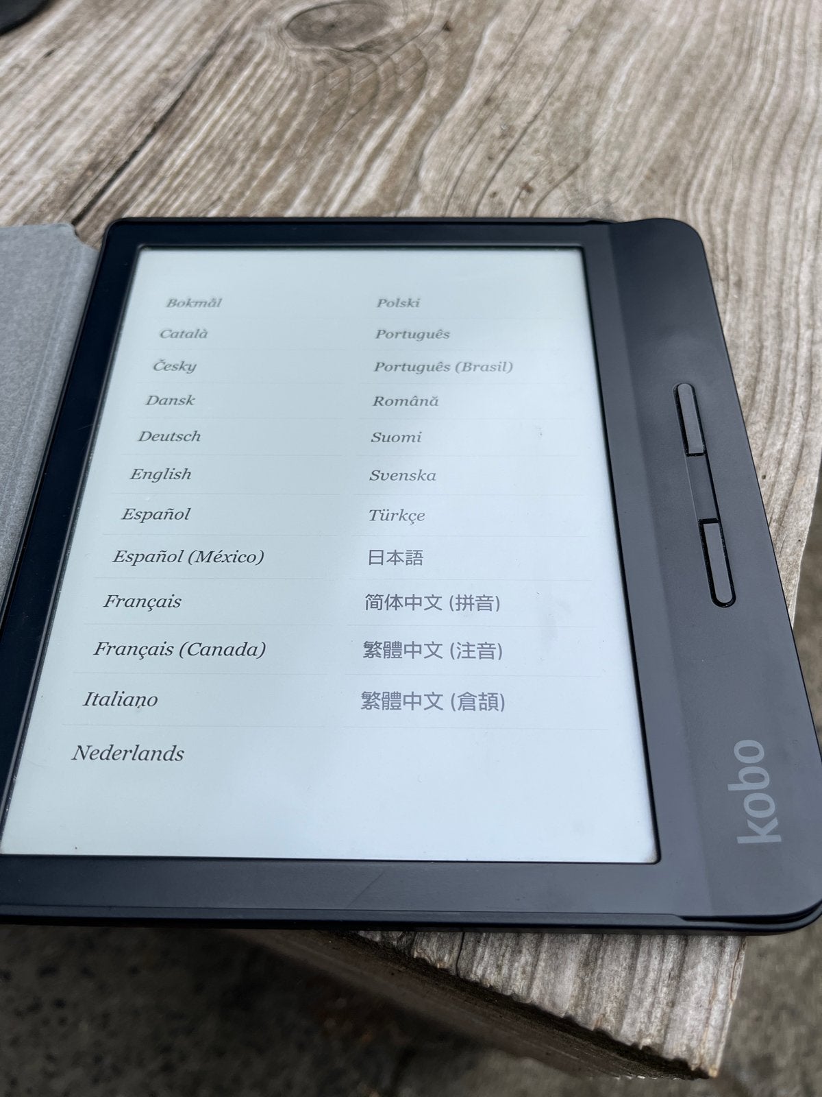 Kobo Libra H2O e-reader met hoesje - Zo goed als nieuw, 8 GB, Ophalen of Verzenden, Zo goed als nieuw, Touchscreen