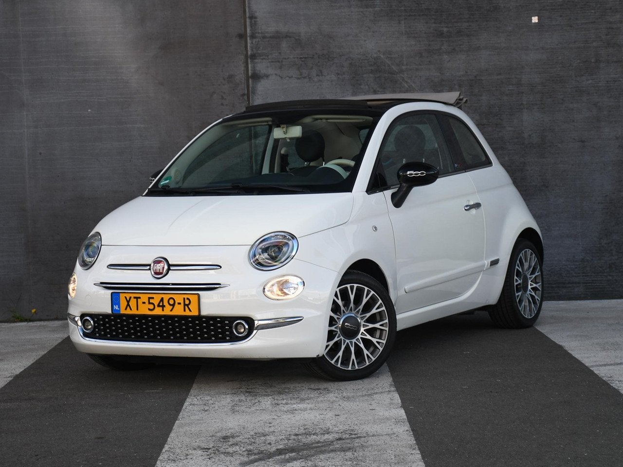 Fiat 500C 0.9 TwinAir 86pk SOFTTOP | NAVI | DAB | 15''LM | 1, 86 pk, Gebruikt, 31 €/maand, Cabriolet