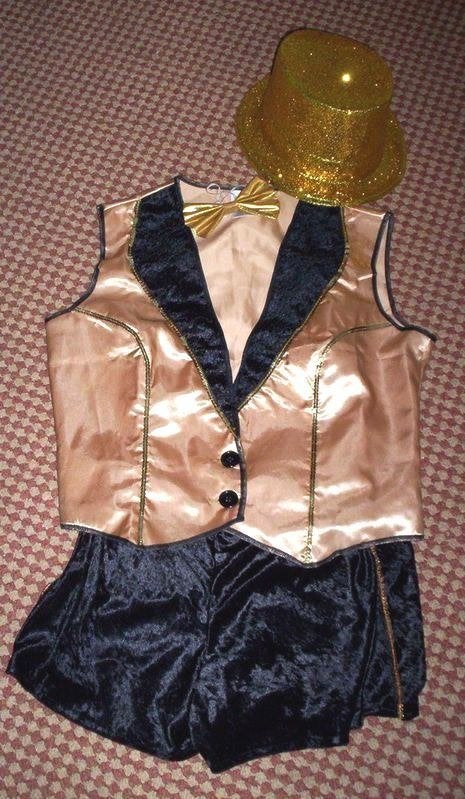 4 delig Variété Theater outfit mt M, Ophalen of Verzenden, Zo goed als nieuw, Maat 38/40 (M), Carnaval