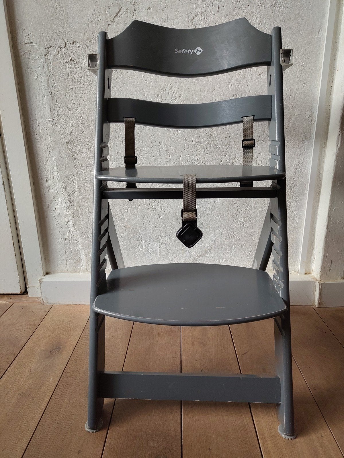 Safety 1st Meegroeistoel - Grijs met Gordel & Tafelblad, Kinderen en Baby's, Kinderstoelen, Ophalen of Verzenden, Gebruikt, Meegroeistoel