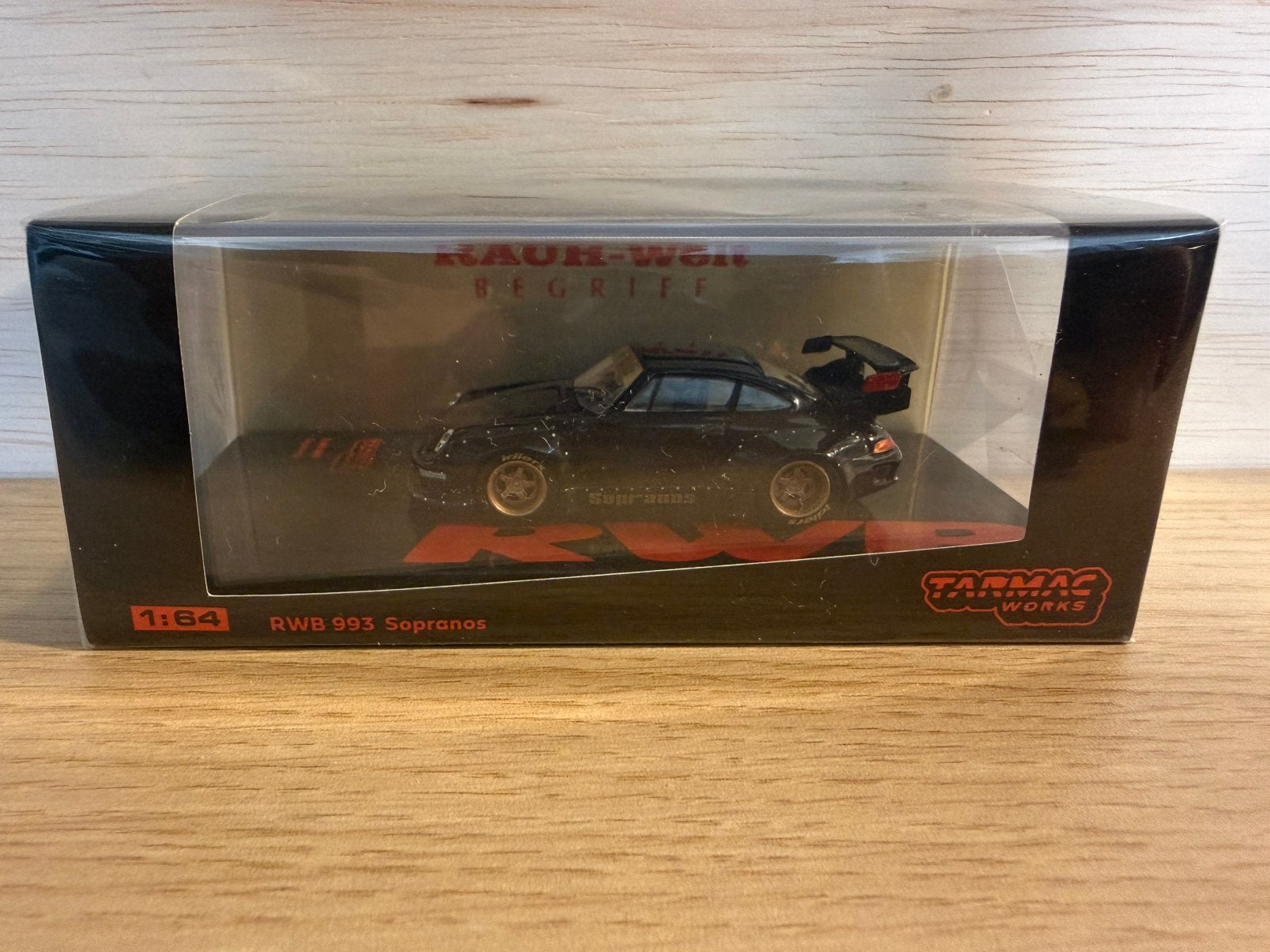 Tarmac RWB Porsche 993 Sopranos, schaal 1:64, Ophalen of Verzenden, Zo goed als nieuw, Auto