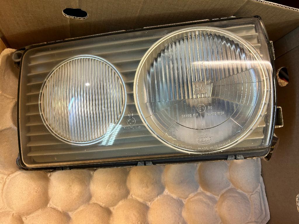 Koplamp W123 links Hella, Auto-onderdelen, Verlichting, Ophalen of Verzenden, Gebruikt, Mercedes-Benz