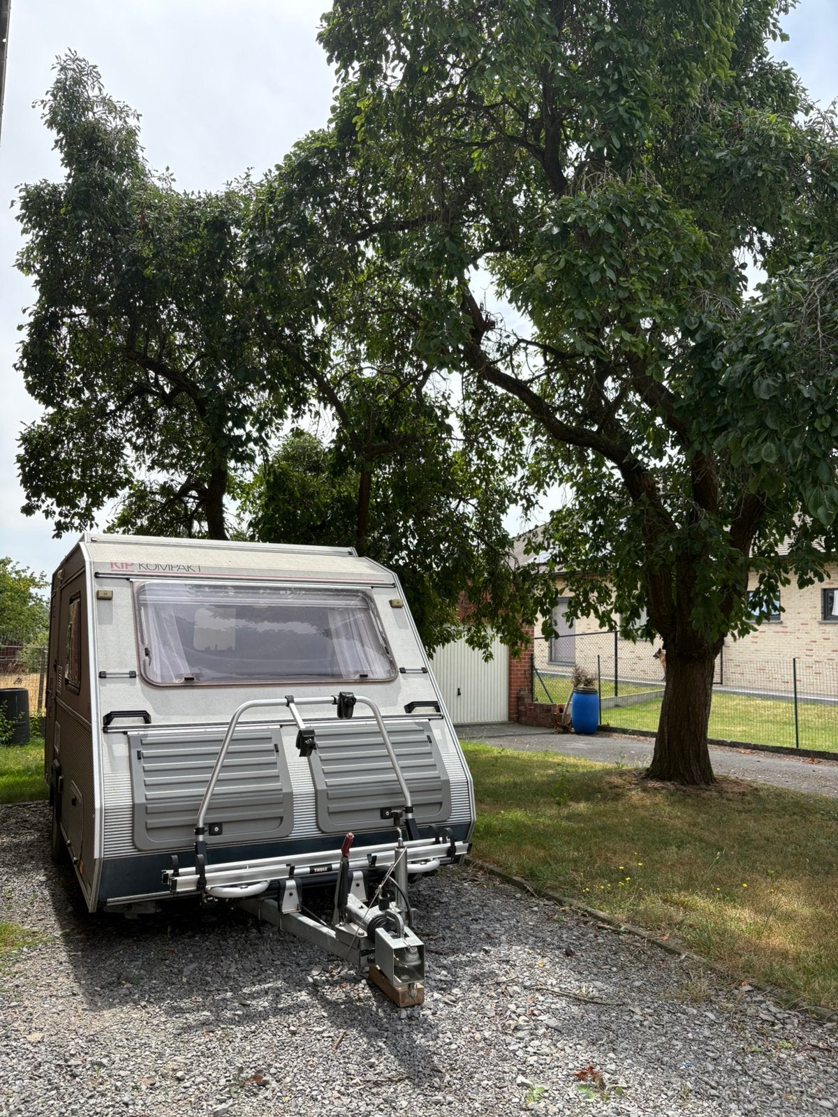 Nette Kip Kompakt EK37 !Vernieuwd hefdak!, Schokbreker, Kip, Tot en met 2, Treinzit