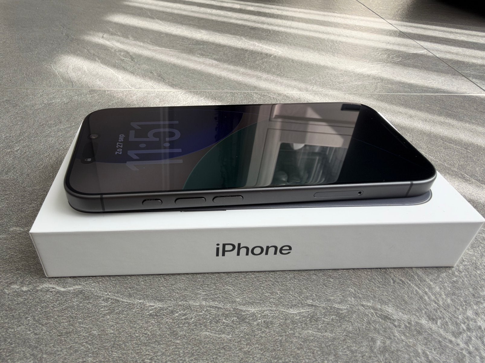 ZEER NETTE! Apple iphone 17 Zwart 256GB + GARANTIE!, Telecommunicatie, Overige modellen, Zwart, Zo goed als nieuw, Zonder simlock