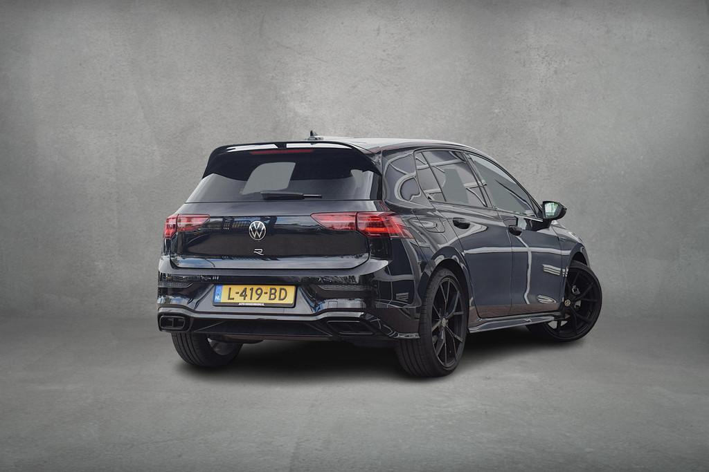 Volkswagen Golf 1.5 eTSI R-Line Business | Stuur- en Stoelve, 4 cilinders, 150 pk, Zwart, Golf
