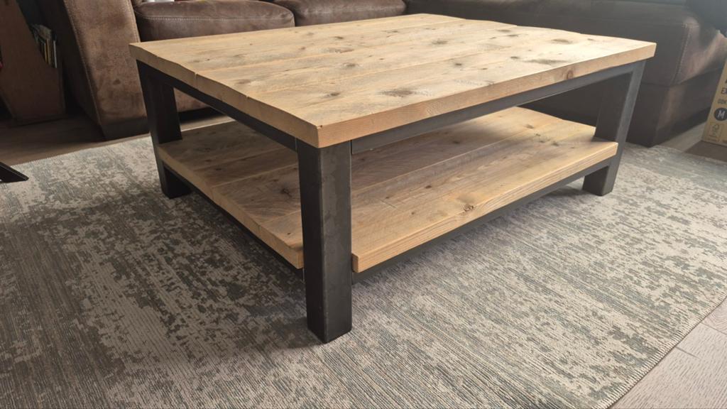 Salontafel van steigerhout met metalen frame en 2e laag, Ophalen