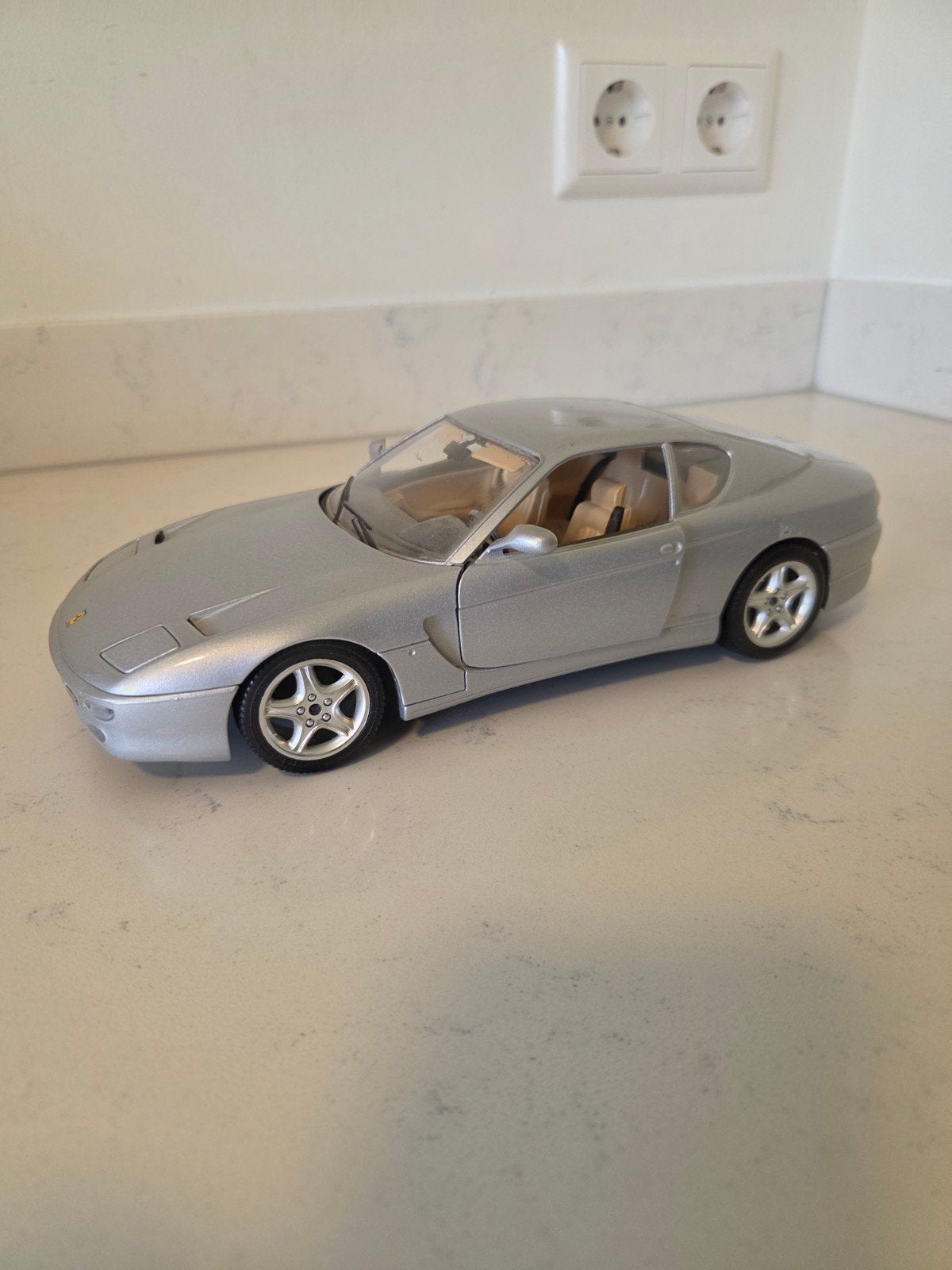 Burago Ferrari 456 GT 1992  - Redelijke staat, Ophalen of Verzenden, Gebruikt, Auto, Overige merken