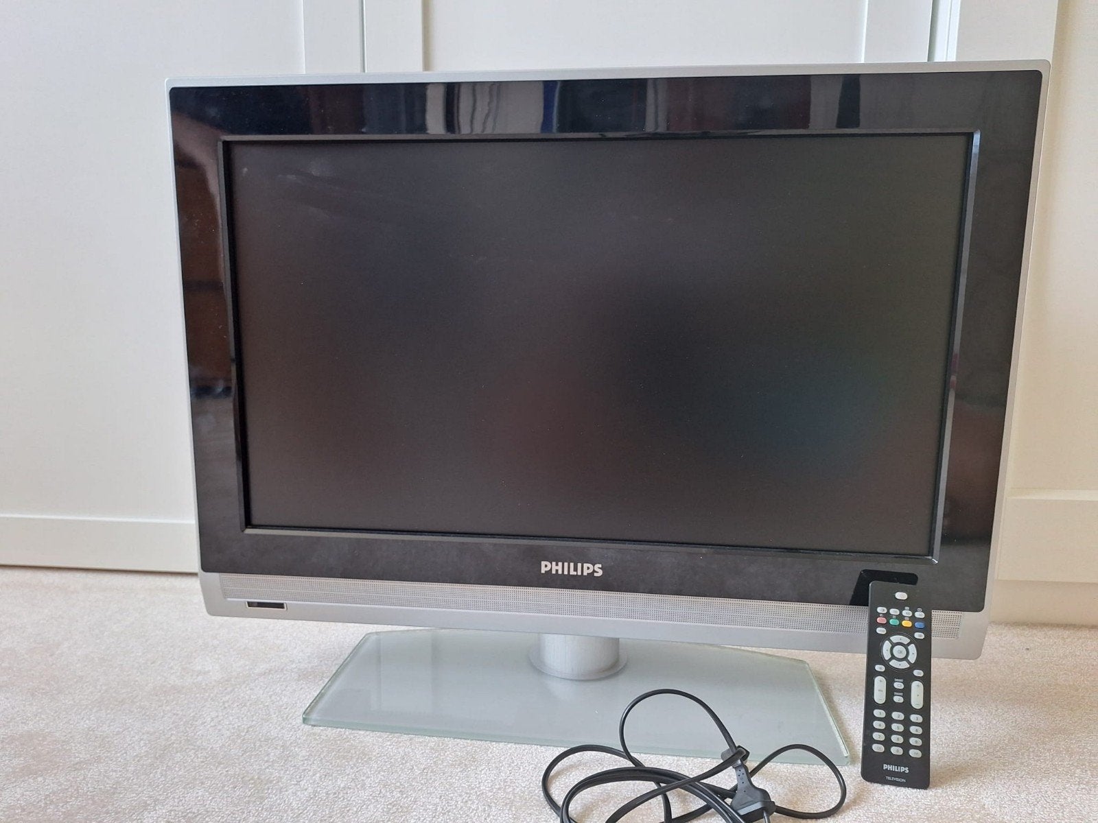 Philips TV 26 inch met afstandbediening, Ophalen, Zo goed als nieuw, 50 Hz, Philips