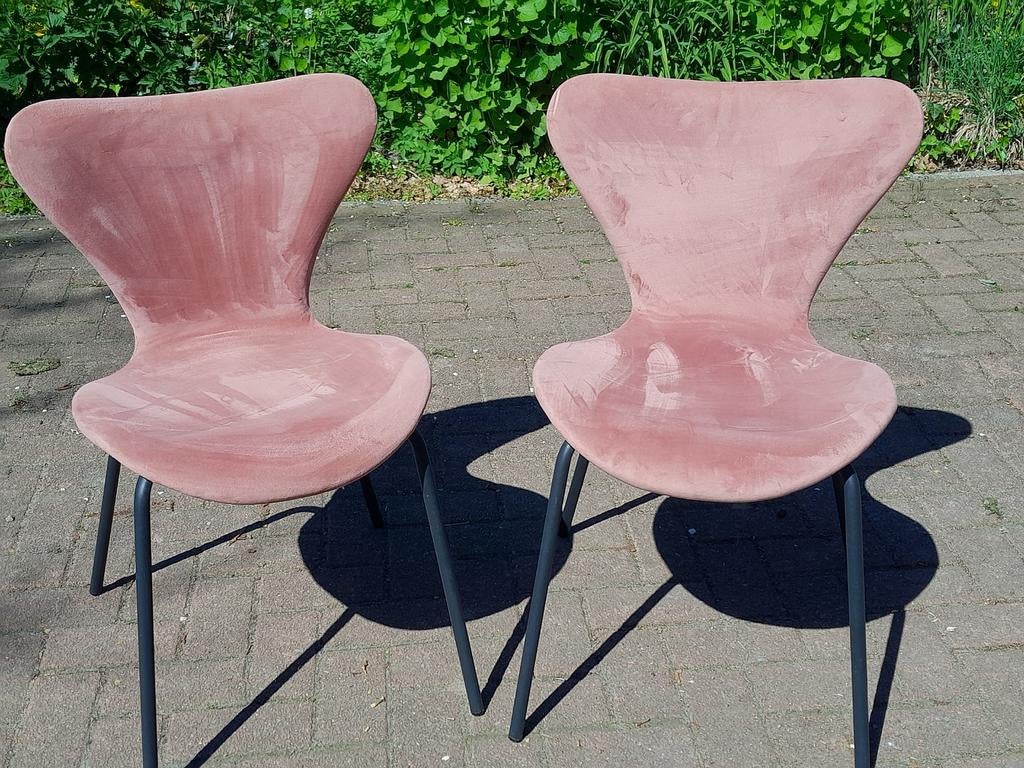 Twee zalmroze kamer stoeltjes., Huis en Inrichting, Stoelen, Ophalen, Gebruikt, Overige kleuren, Stof