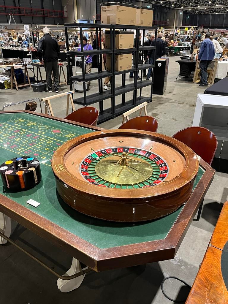 Vintage roulettewiel Caro en roulette tafel op onderstel, Ophalen