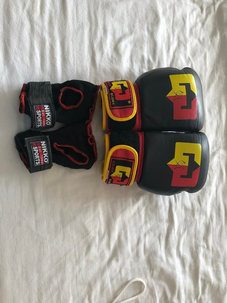 Bokshandschoenen, binnenhandschoenen en vechtsportbroekje, Ophalen of Verzenden, Gebruikt, Overige