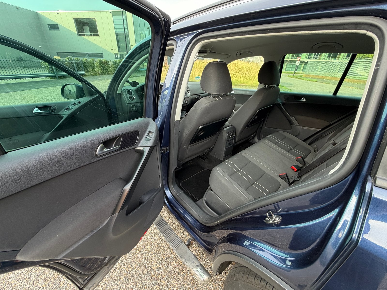 Foto 9 van Volkswagen Tiguan 1.4 TSI 90KW BMT 2010 Blauw