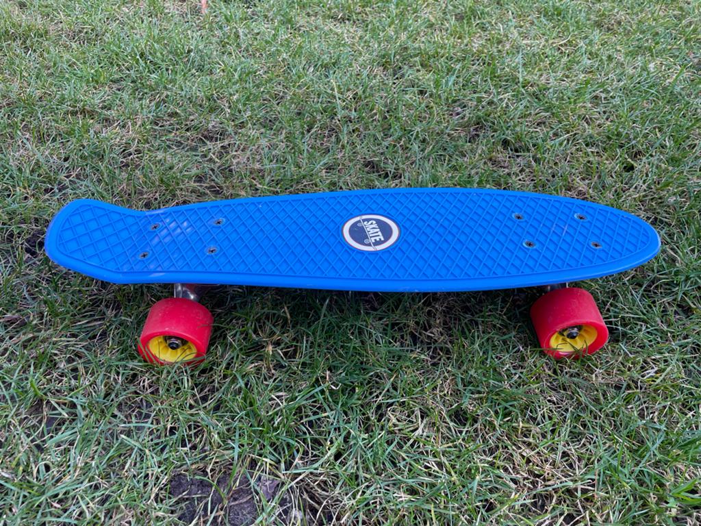 Blauw Skateboard / Pennyboard met Rode Wielen, Sport en Fitness, Ophalen, Nieuw, Skateboard