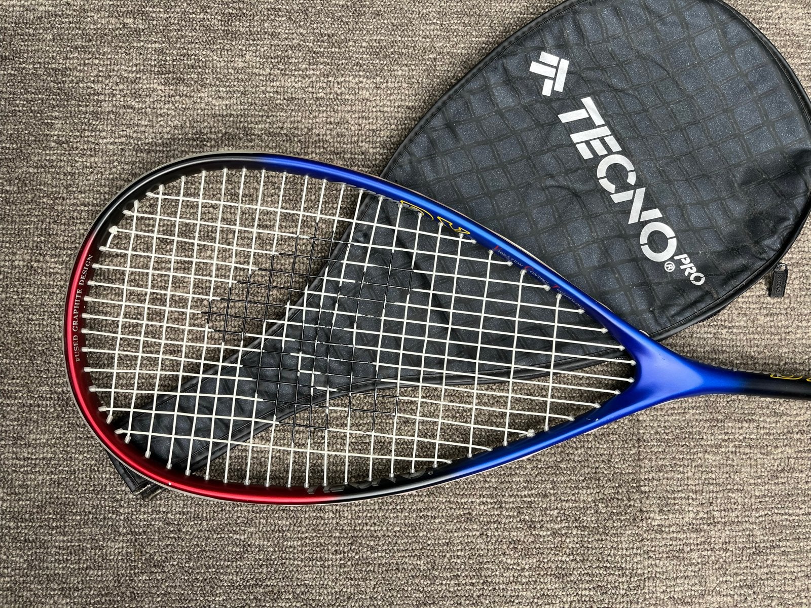 Tecno Pro Aggressor DX Squash Racket met hoes, Ophalen, Gebruikt, Racket, Met hoes