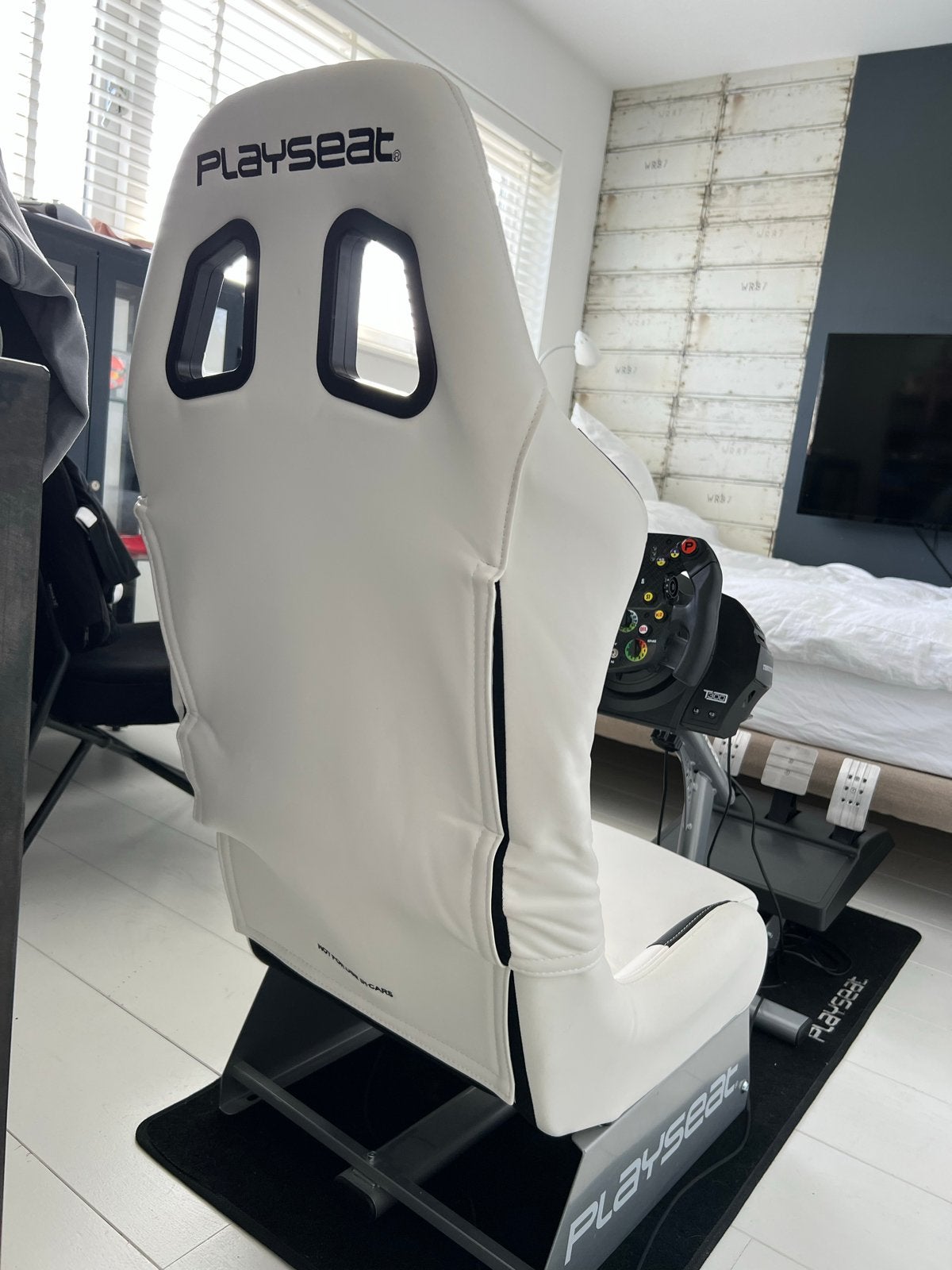 Playseat met Thrustmaster T300 RS GT en Ferrari F1 stuur, Ophalen, Zo goed als nieuw, Playseat of Racestoel