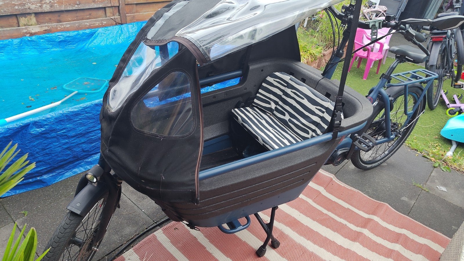Winora elektrische  Bakfiets 2024 - Bosch Cargo Line - 500 W, 4 kinderen of meer, Huif, Zo goed als nieuw, Schijfrem