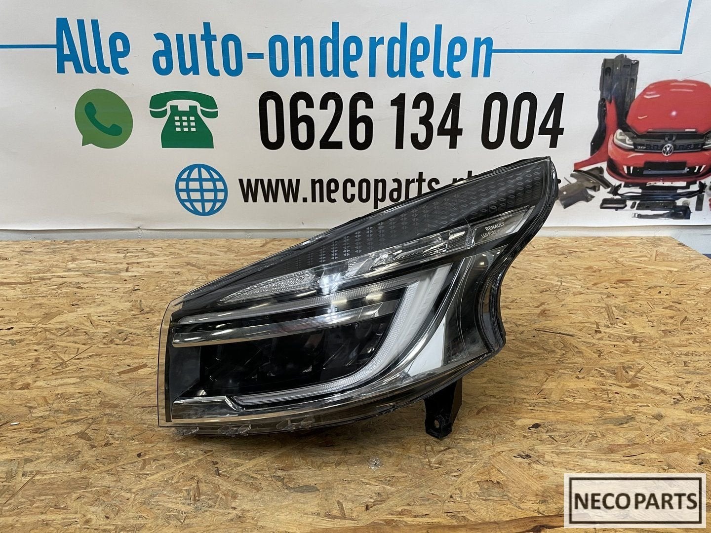 RENAULT TRAFIC VOL LED KOPLAMP LINKS ORIGINEEL 260608582R, Gebruikt, -, Renault, -