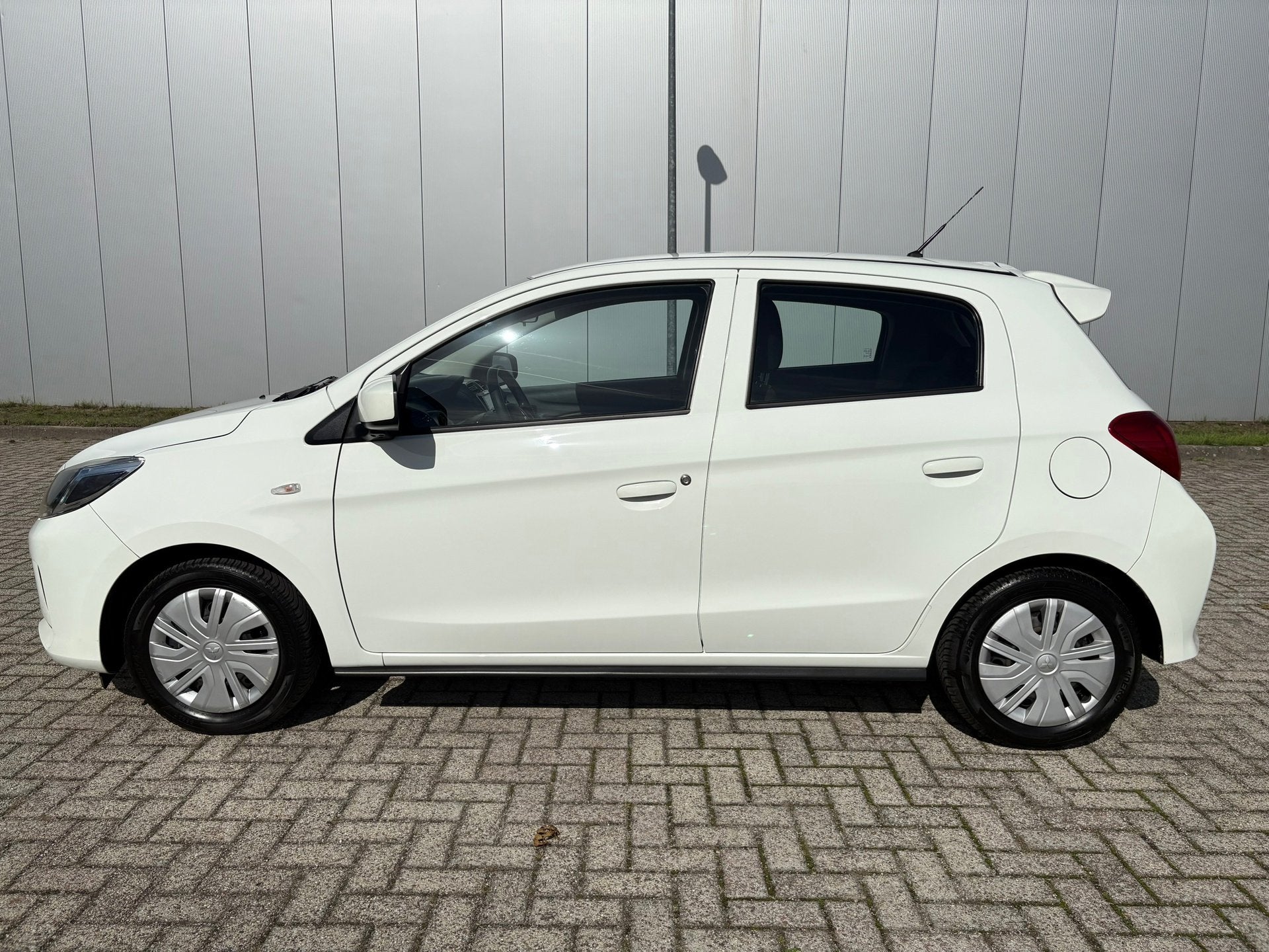 Mitsubishi Space Star 1.2 Cool+ , Airco , Centr. Vergrendeli, Auto's, Voorwielaandrijving, Gebruikt, 850 kg, Wit