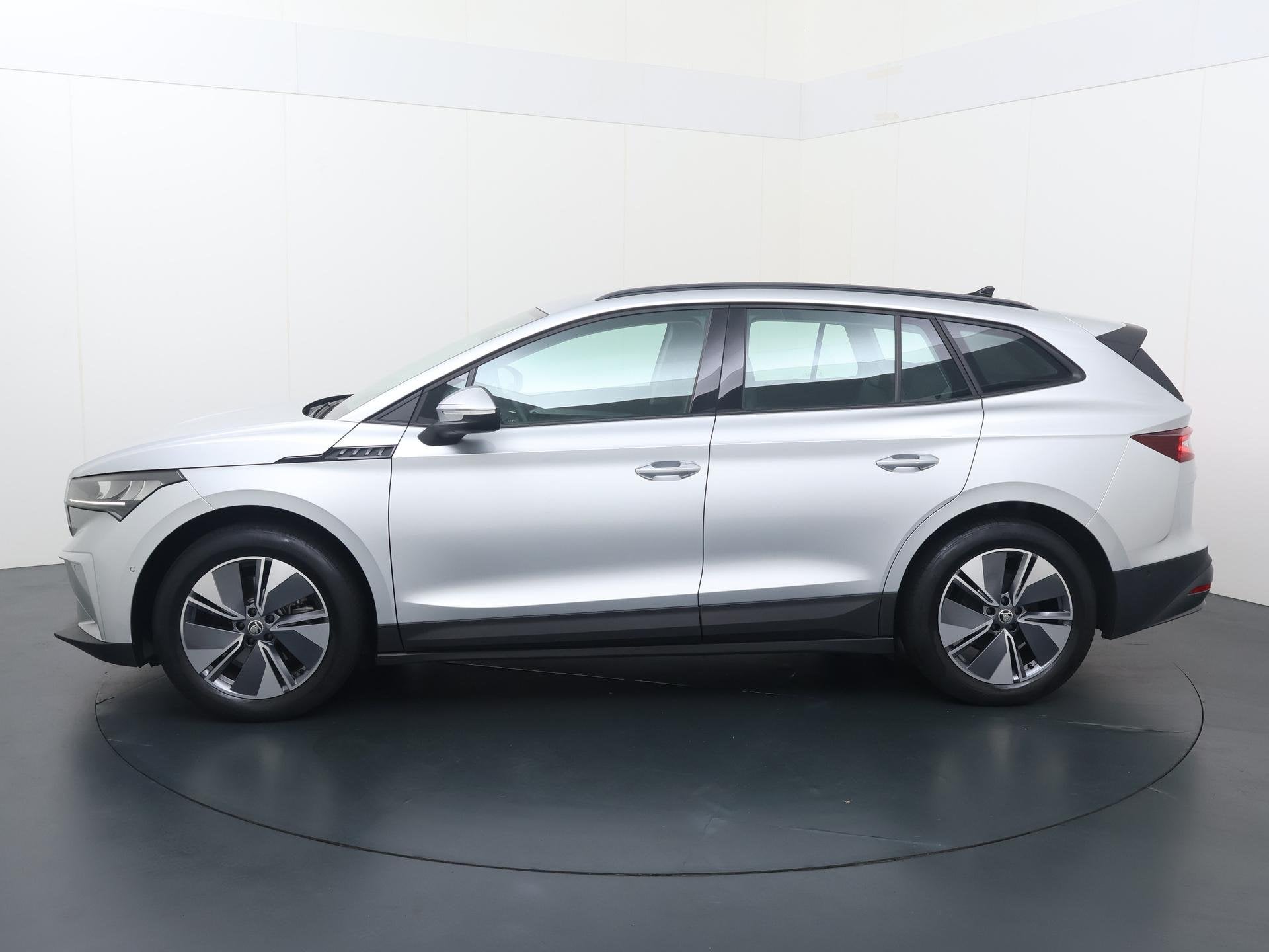 Skoda Enyaq iV 60 | 180 PK | SoH 90% | Achteruitrijcamera |, Auto's, Automaat, Achterwielaandrijving, Leder en Stof, Origineel Nederlands