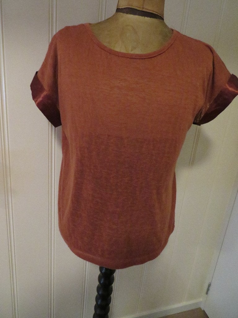 Dames blouse - T-Shirt maat 44 Z.G.A.N. bruin - oranje., Bruin, Maat 42/44 (L), Ophalen of Verzenden, Korte mouw
