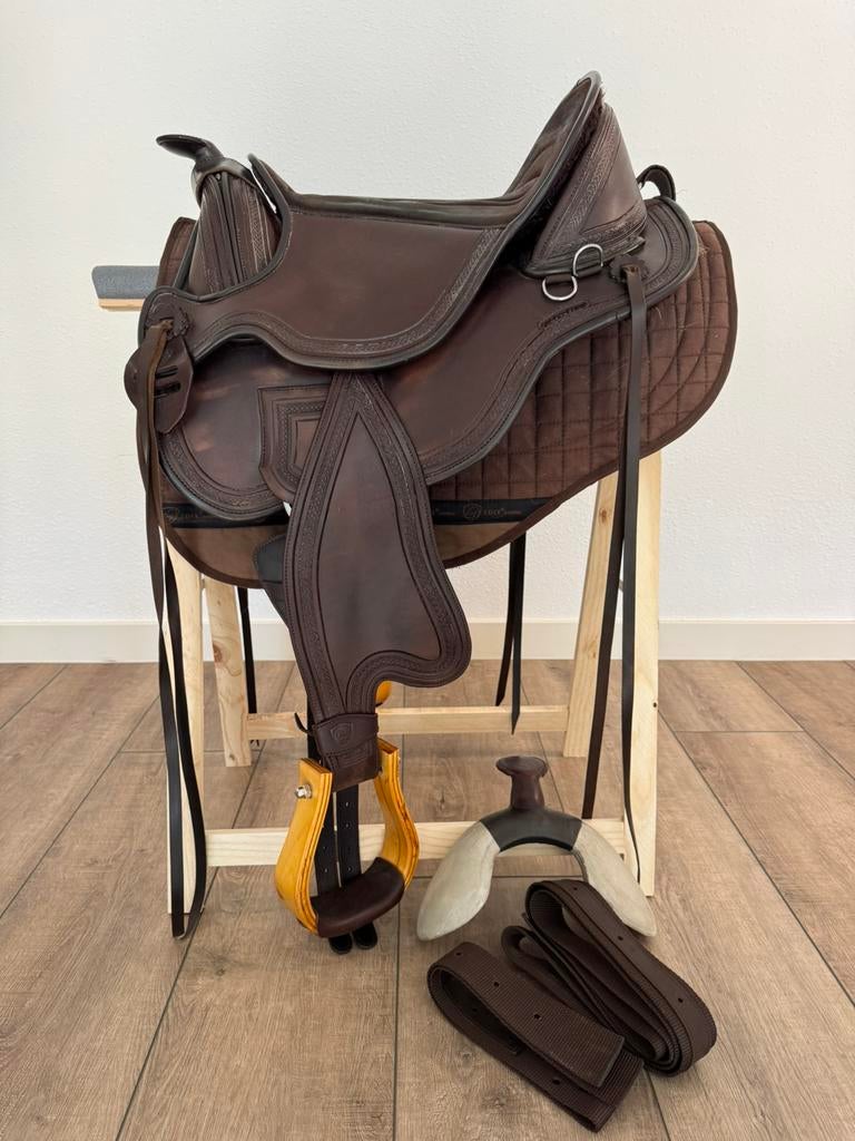 Edix Equis maat S bruin incl pad, Ophalen, Gebruikt, Western