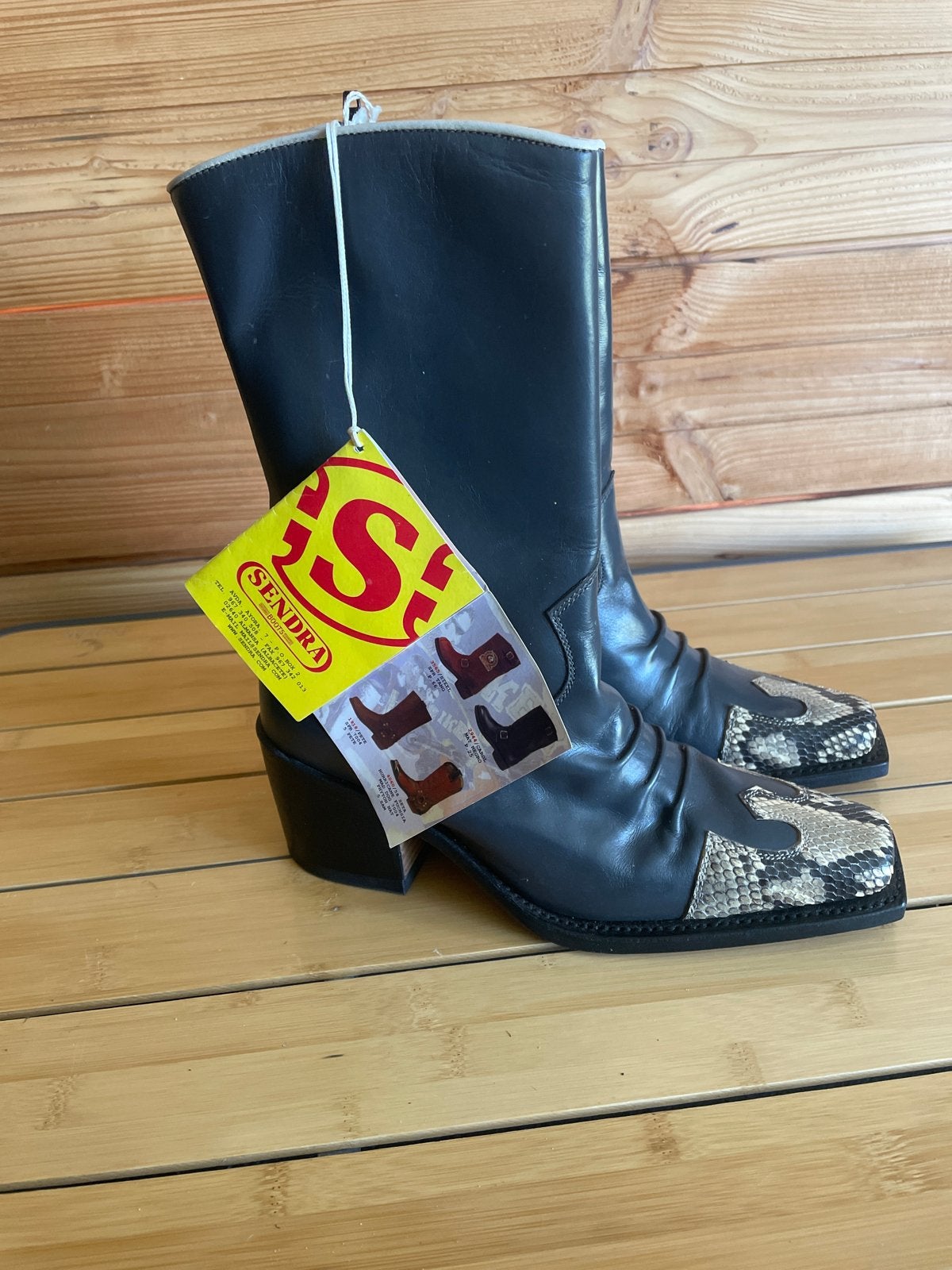 Nieuwe Sendra cowboylaarzen met slangenprint - Maat 37, Kleding | Dames, Schoenen, Ophalen of Verzenden, Nieuw, Grijs, Lage of Enkellaarzen