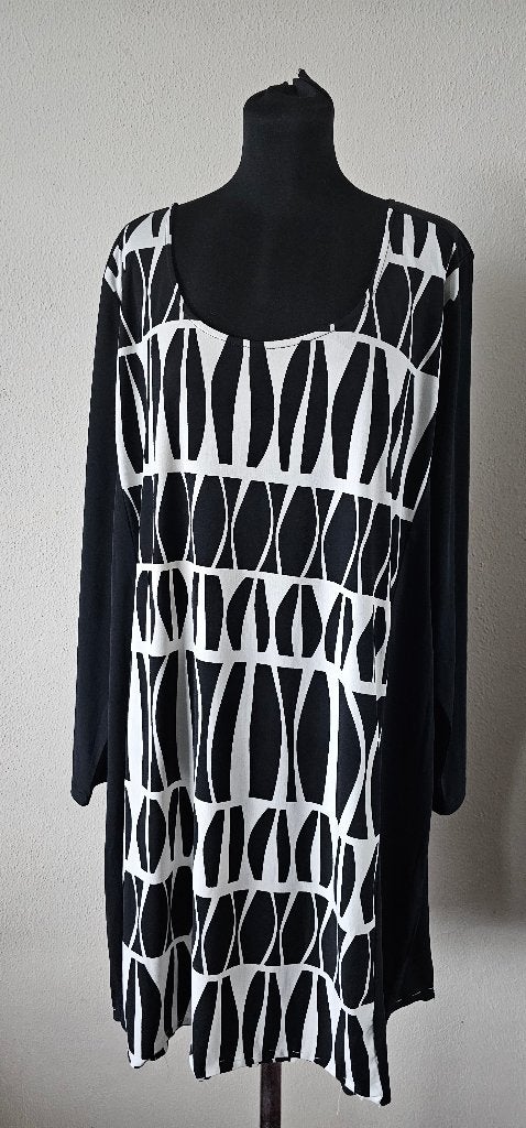 Zwart-witte tuniek met abstract patroon - Maat xl (12225), Yoek, Zwart, Maat 46/48 (XL) of groter, Ophalen of Verzenden